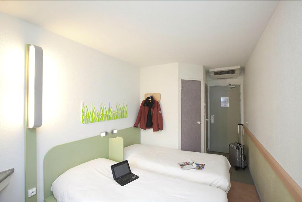 Ibis Budget Carcassonne La Cite Экстерьер фото