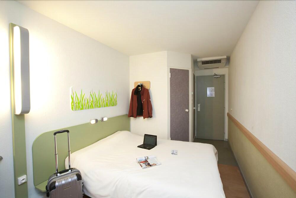 Ibis Budget Carcassonne La Cite Экстерьер фото