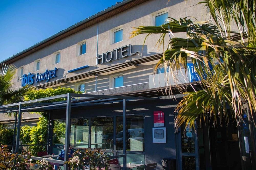 Ibis Budget Carcassonne La Cite Экстерьер фото