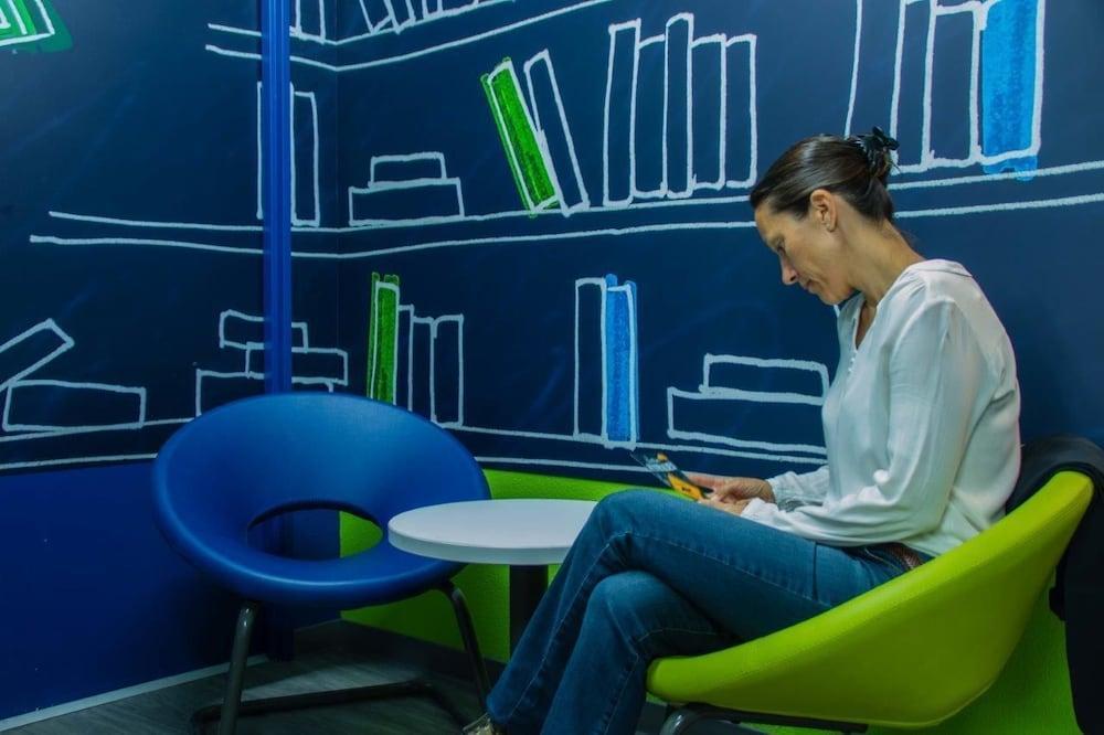 Ibis Budget Carcassonne La Cite Экстерьер фото